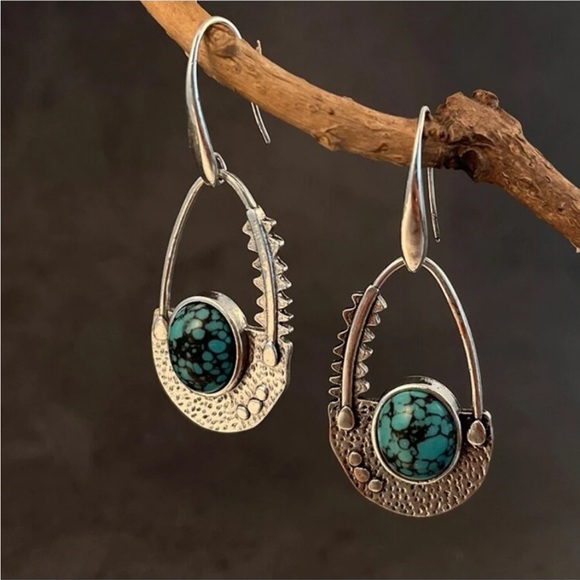 Turquoise Stone Decor Water Drop Earrings - Picture 1 of 3